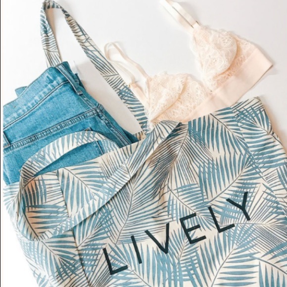 LIVELY palm leaf tote - Picture 3 of 11